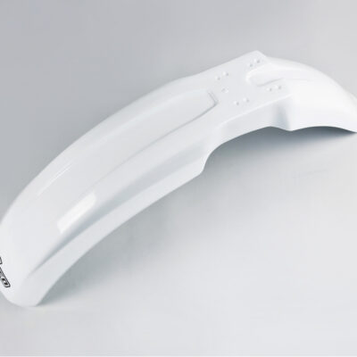 UFO BŁOTNIK PRZÓD SUZUKI RM 125 / 250 '95-'00, DRZ 400 E / SM '00-'25, HUSQVARNA CR 125 / 250 / 360 '00-'03 KOLOR BIAŁY - ZASTĘPUJE SU03976041, HU03300041, PA01022041 ORAZ TM03110041