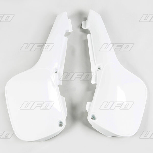 Boczki Tylne Suzuki RM 60 ’03-’04 Kolor Biały – Zastąpiony przez KA02785041 | UFO