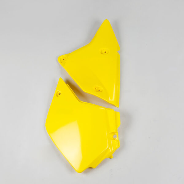 Boczki tylne – SUZUKI DRZ 400E (1 SZT. LEW… (2000-2024) – SU03982101