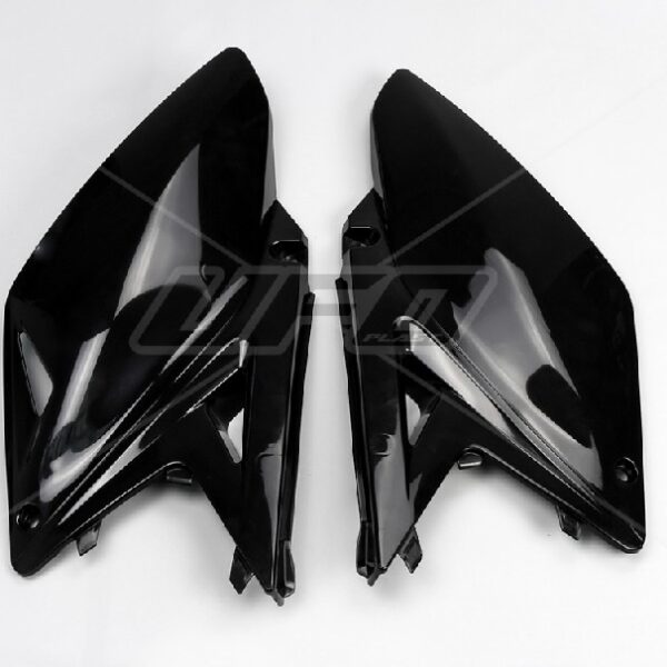 Boczki Tylne Suzuki RMZ 250 ’10-’18, Kolor Czarny | UFO