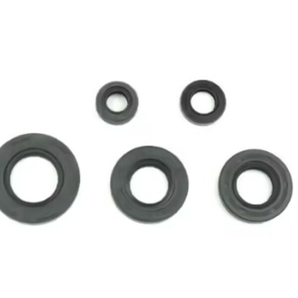 Komplet (Zestaw) Uszczelniaczy Silnikowych Suzuki GT 50 ’77-’91, OR 50 ’79-’80, PV 50 ’77-’91, TS 50 ’77-’91, ZR ’77-’91 | Athena