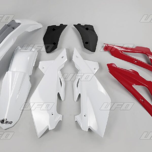 Komplet Plastików Husqvarna CR 250 2T ’09-’13 Kolor OEM (Biały/Czerwony/Czarny) (Hu608E999) | UFO