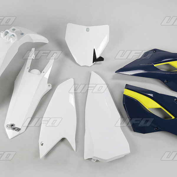 Komplet Plastików Husqvarna TC 250 ’16, Kolor OEM (Biały/Niebieski) (Hu617E999) | UFO